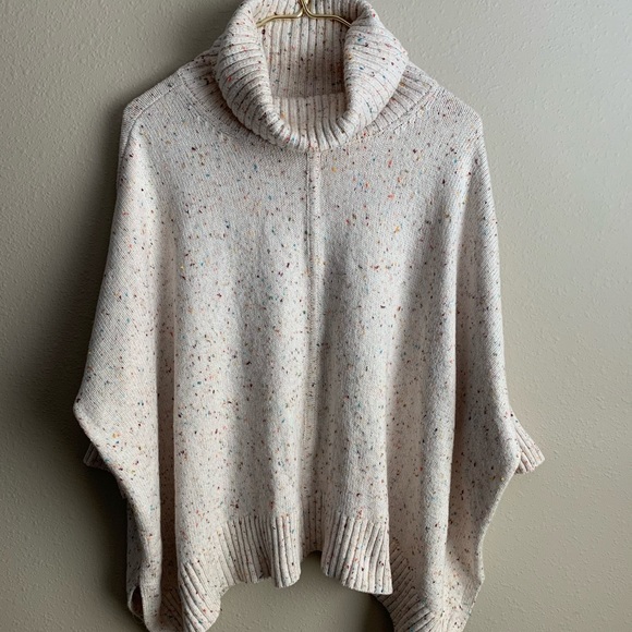 LOFT Sweaters - Loft Poncho Sweater